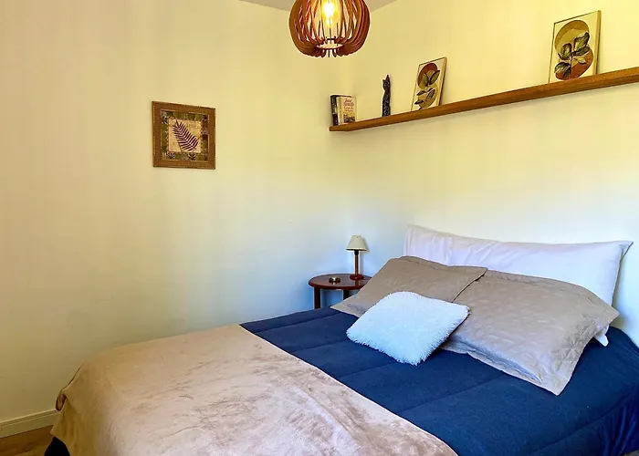 Apt 2 Quartos Em Nogueira Petropolis